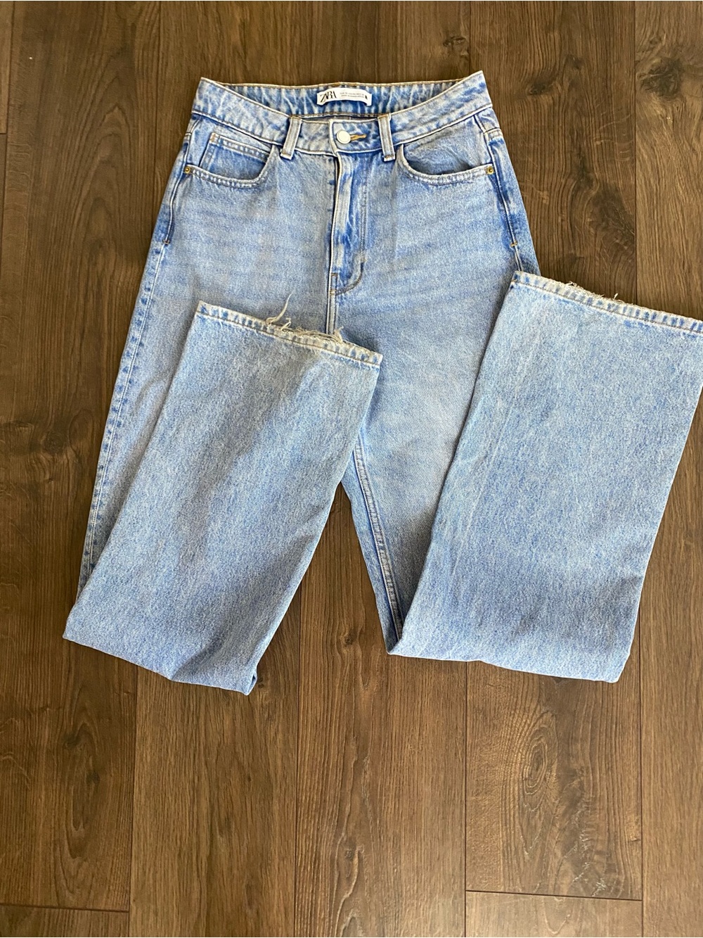 Zara Blue Straight Leg Jeans with Knee Rips - Picture 3 of 7